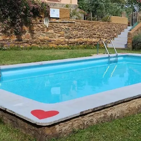 Cozy In 25 M² Lovely Garden Appartement Valencia de Alcántara