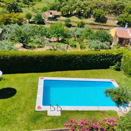 Cozy In 25 M² Lovely Garden * Valencia de Alcántara