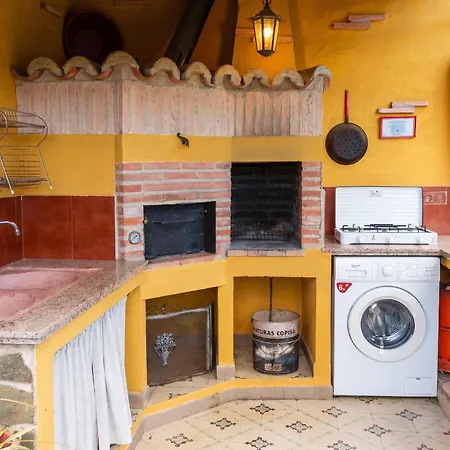 Cozy In 25 M² Lovely Garden 아파트 발렌시아데알깐따라