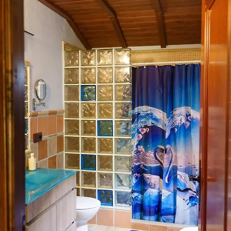Cozy In 25 M² Lovely Garden Апартаменты Валенсия-де-Алькантар