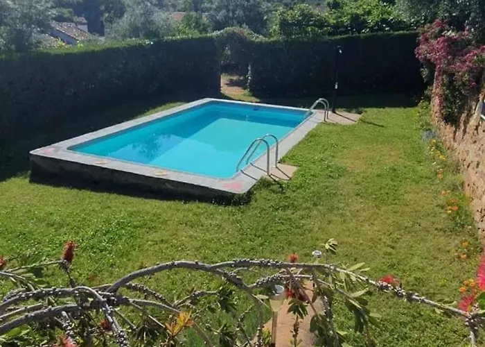 Cozy In 25 M² Lovely Garden * Валенсия-де-Алькантар