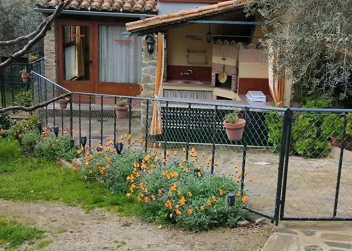 Cozy In 25 M² Lovely Garden Апартаменты